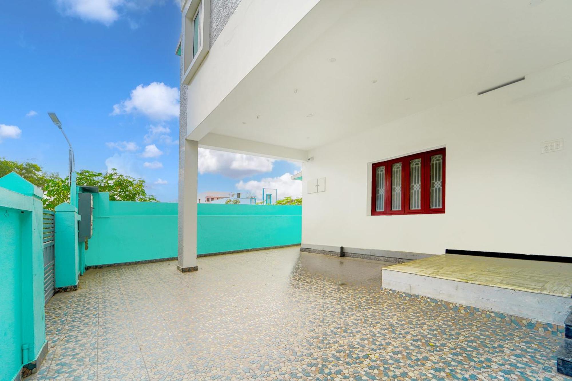 Super Hotel O Ganapathy Athipalayam Pirivu Road Kojambuttúr Kültér fotó